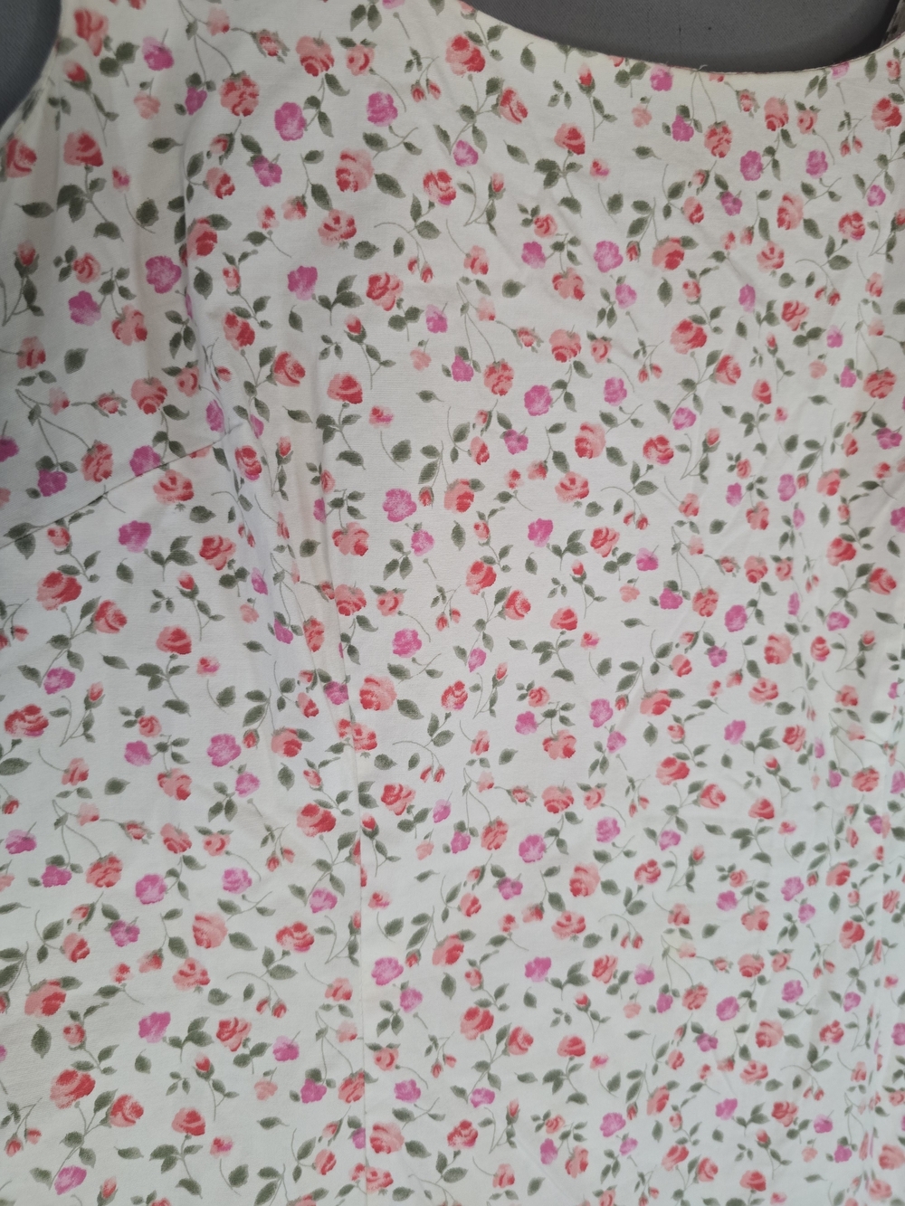 Vintage Sleeveless Cream Midi Dress with Pink Floral Print - Picture 3 of 5